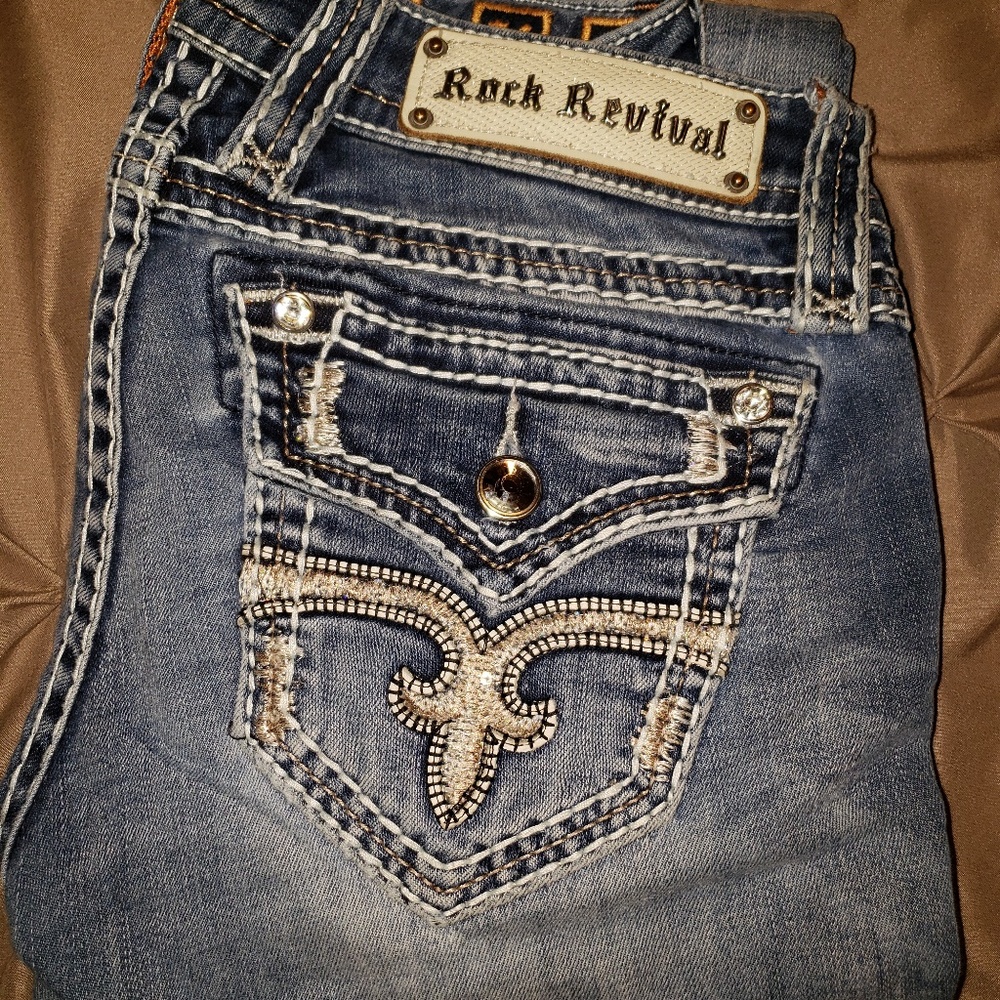 Rock revival size 24